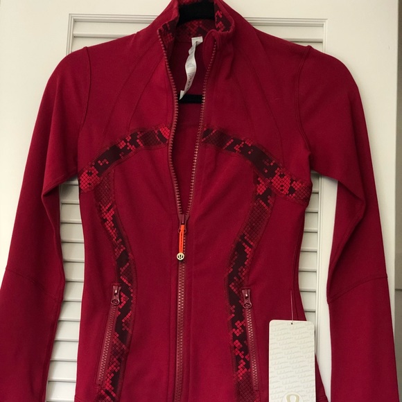 Lululemon python red jacket - Picture 5 of 7